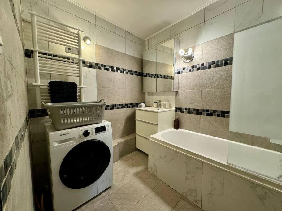 Appartement Le Refuge Du Coquelicot à Béziers Extérieur photo