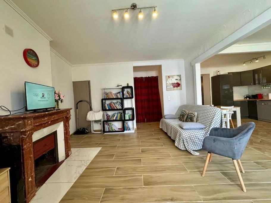 Appartement Le Refuge Du Coquelicot à Béziers Extérieur photo
